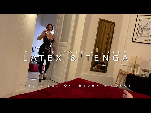 ❤️ Usisi otholwa enekhanda elibomvu egqoke imvunulo ye-latex ebhejwa usingamzali Izocansi zaseRussia kithi ❌️❤